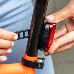 Sigmasport Éclairage Vélo à Pile Curve Feu Arrière 11 Sigmasport Éclairage Vélo à Pile Curve Feu Arrière -Catégories les plus recherchées Soldes sigma sport curve rear light 7